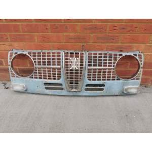 SAAB 95/96 Early Grill